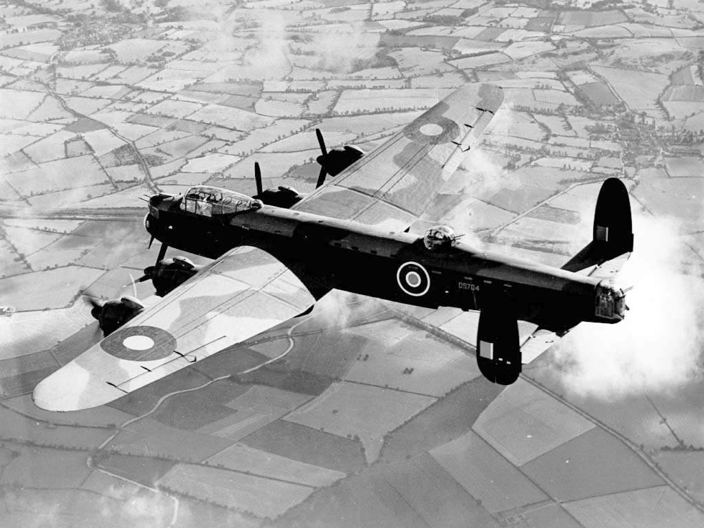 1943 - Lancaster bomber ED450 crashes in Plymouth Sound